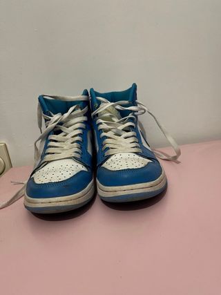 Zapatillas Jordan Air Azul y Blanco