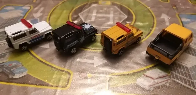 Lotto 4 auto Majorette rif. 773