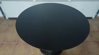 Tavolo rotondo Jeanette in legno massello