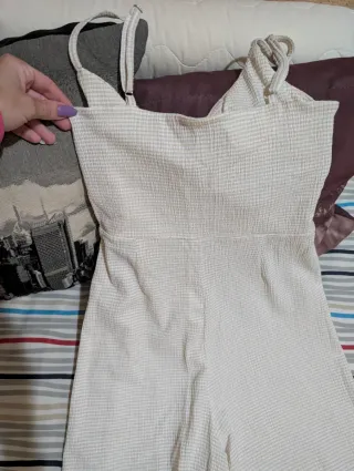 Mono largo Stradivarius beige mujer