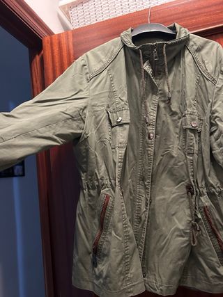 Parka verde cacería cortavientos