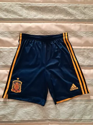 Equipación selección española de fútbol, de Adidas