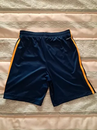 Equipación selección española de fútbol, de Adidas