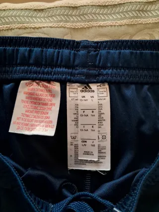 Equipación selección española de fútbol, de Adidas