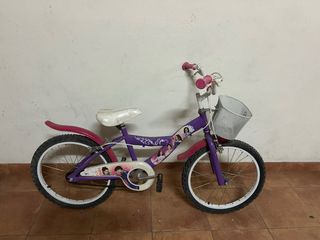 Bicicleta Niña Morada con Canasta