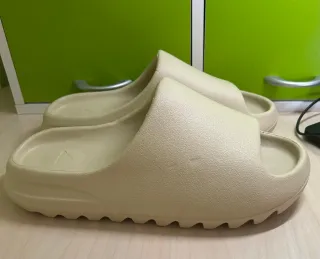 Yeezy Slide Bone - Originali con Ricevuta - 44