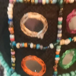 Chaqueta negra bordada con espejos