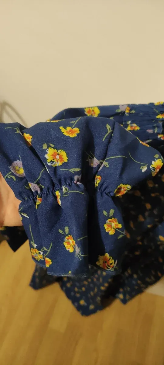 Vestido azul floral amarillo