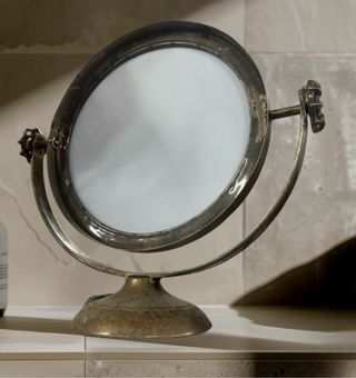 Specchio da trucco circolare vintage in metallo