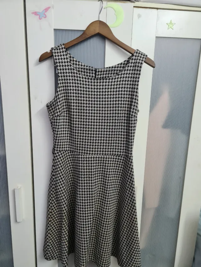 Vestido Patas de Gallo Tamanho M