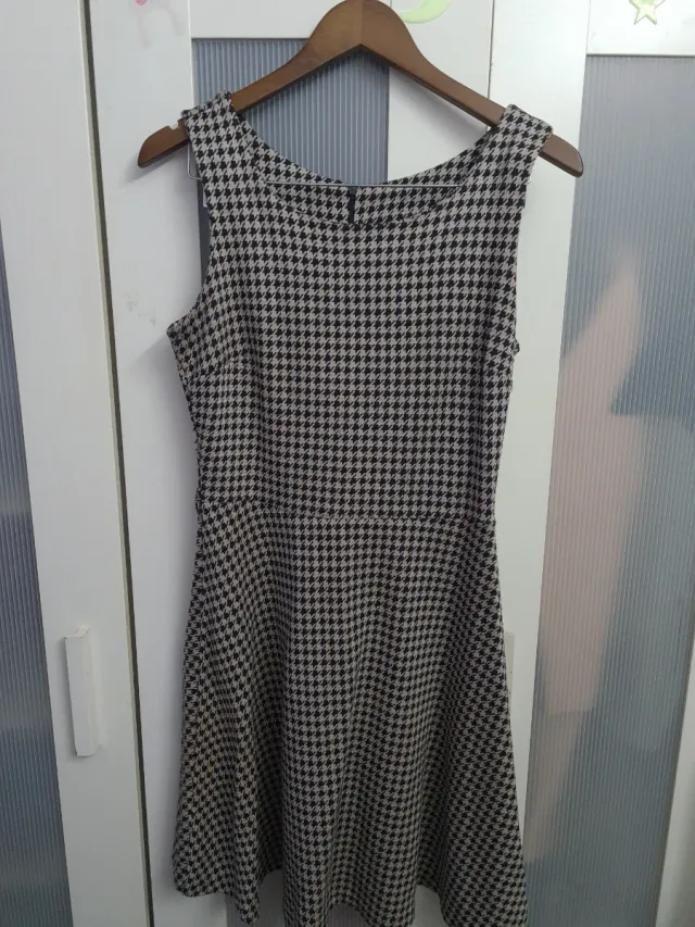 Vestido Patas de Gallo Tamanho M