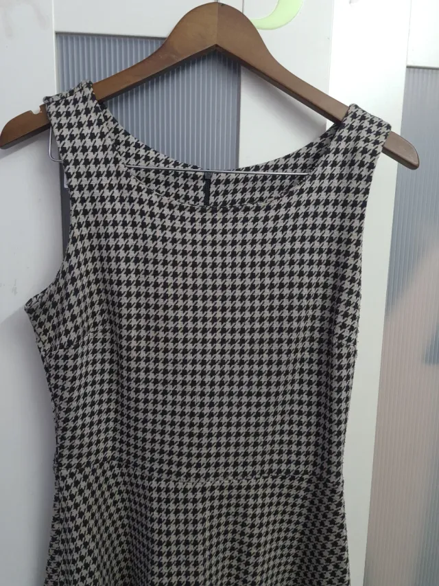 Vestido Patas de Gallo Tamanho M