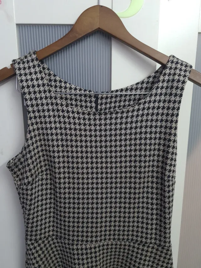 Vestido Patas de Gallo Tamanho M