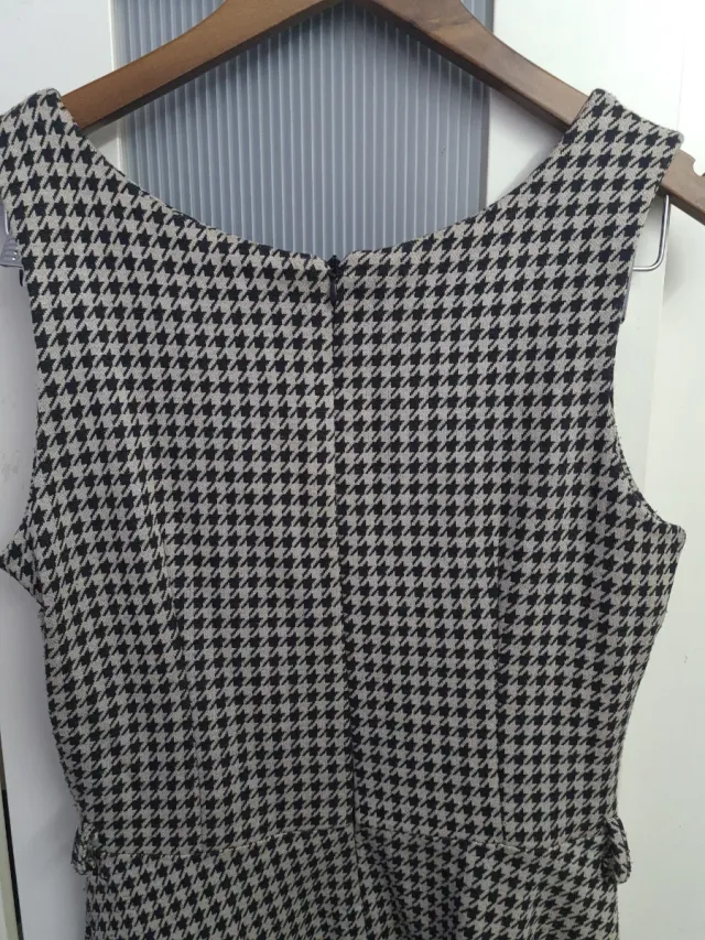 Vestido Patas de Gallo Tamanho M