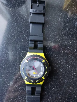 Swatch Scuba Orologio Giallo Nero
