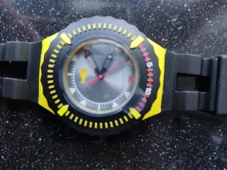 Swatch Scuba Orologio Giallo Nero