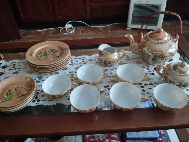 Juego de café porcelana dorado