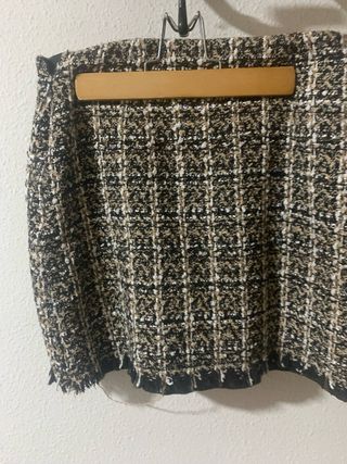 Falda Mango Tweed Beige y Negro