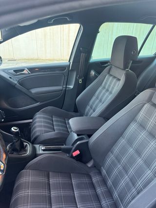 Volkswagen Golf 2011