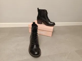 Stivali neri donna con tacco