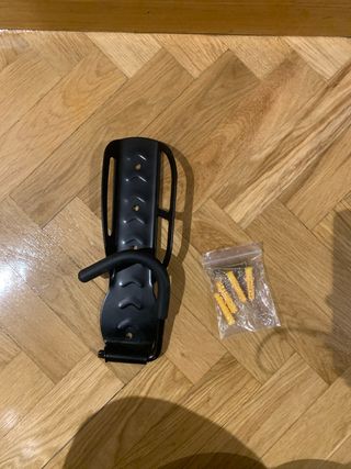 Colgador pared bici/patinete + tacos