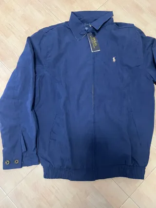 Chaqueta Azul Polo Ralph Lauren, de entretiempo.