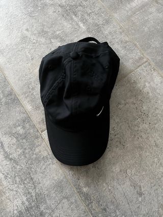 Cappellino Nike Nero con Swoosh in Metallo