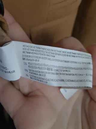 Americana Bershka Talla L Marrón