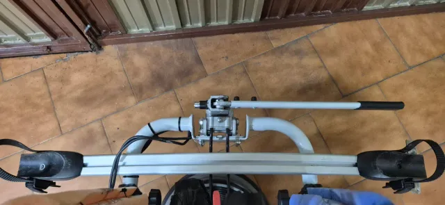 Portabicis bola 3 bicis, admite 2 bicis electricas