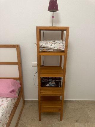 Estantería de madera Ikea