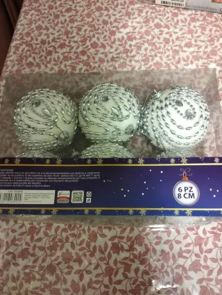 6 Palline Natalizie Decorate Argento e Bianco