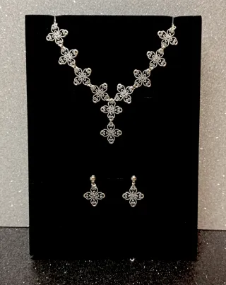 Conjunto Vintage Flores Plata