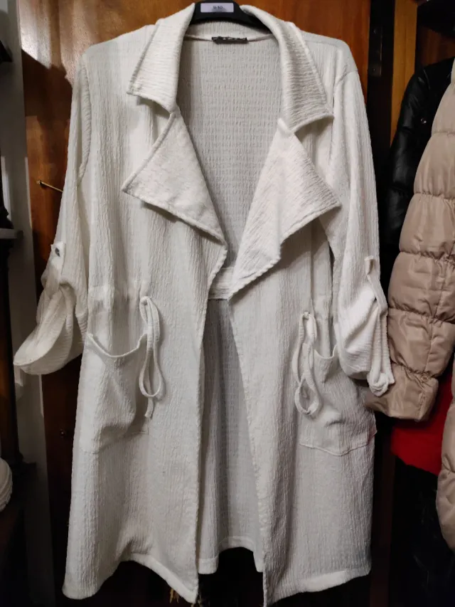 Giacchetta bianca molto elastica