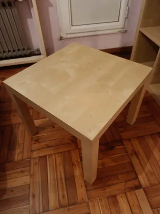Comodini gemelli in legno chiaro IKEA