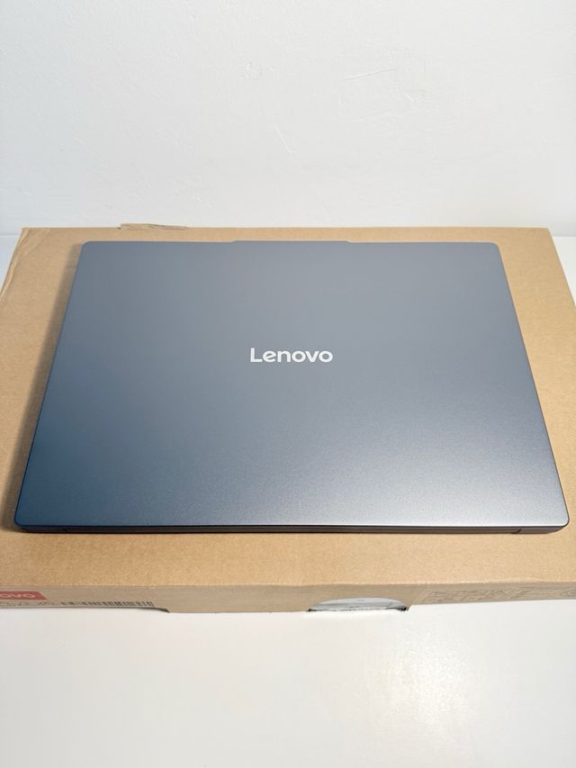 Lenovo IdeaPad Slim 3i 15 Nuevo 3 Años de Garantía