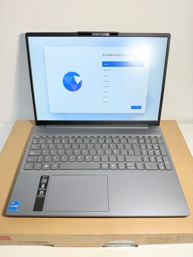 Lenovo IdeaPad Slim 3i 15 Nuevo 3 Años de Garantía