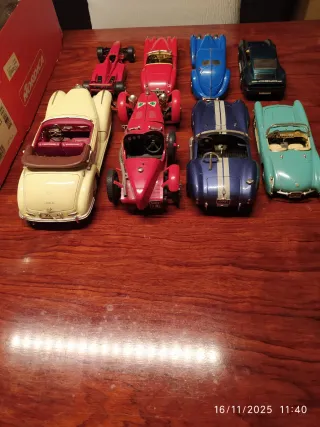Coches metálicos a escala - Colección
