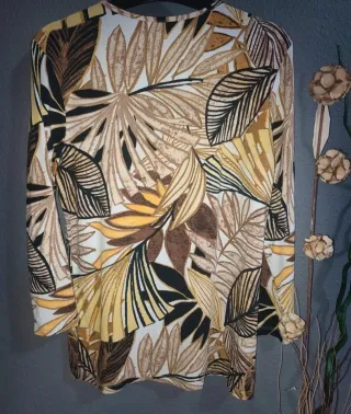 Blusa estampada manga larga mujer