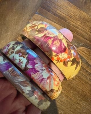 Lote 3 pulseras fantasía flores
