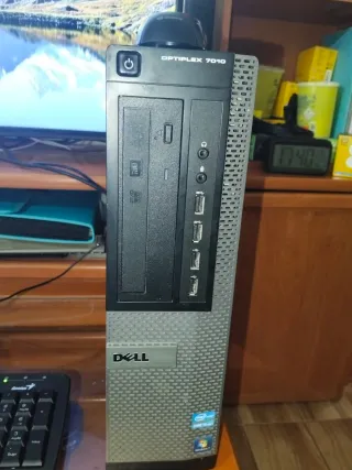 Computer desktop Dell Optiplex 7010