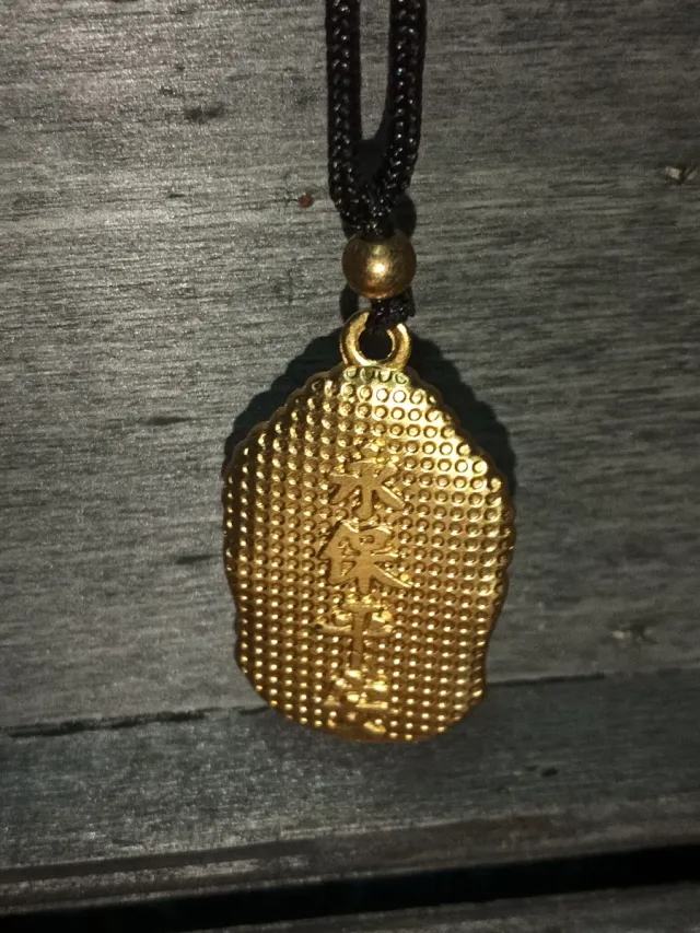 Zippo Original "Gold Buddha" + Collar + deco