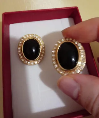 PENDIENTES CIRCONITAS NEGRO