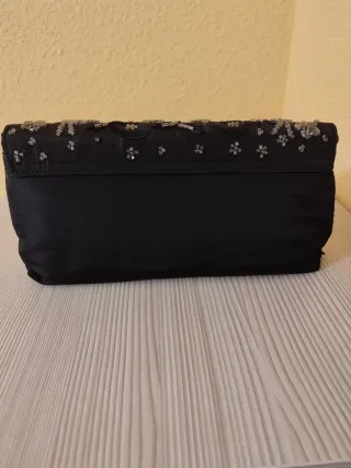 Bolso de fiesta negro con lentejuelas