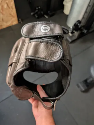 Casco barra boxeo de piel apenas sin uso
