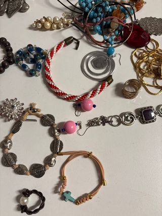 Lote bisutería variada,piezas sueltas