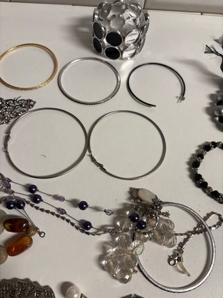 Lote bisutería variada,piezas sueltas