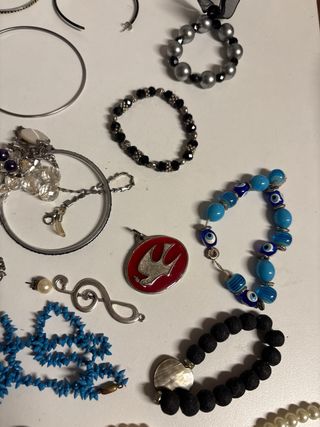 Lote bisutería variada,piezas sueltas