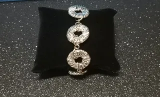 Pulsera rosquitos plateada