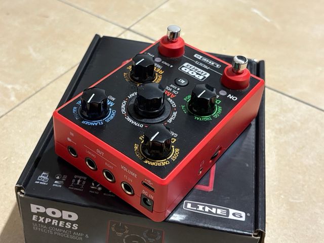 Pedal Effetti Line 6 POD Express Rosso