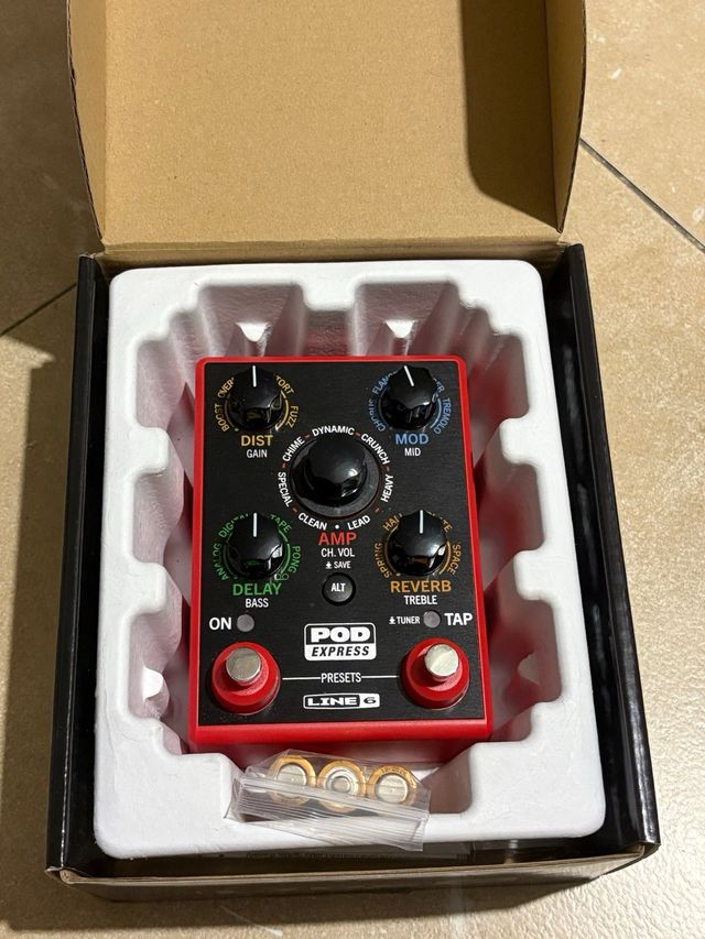 Pedal Effetti Line 6 POD Express Rosso